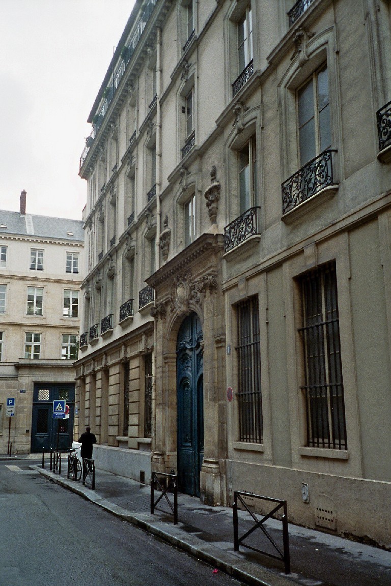 Baudelaire - Paris - Rue de l'Université, 32