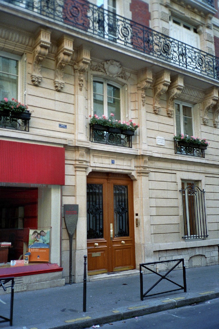 Baudelaire - Paris - Rue du Dôme, 1