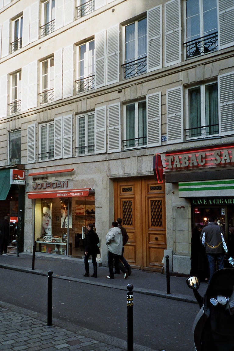 Baudelaire - Paris - Rue Saint-Andre-des-Arts, 22